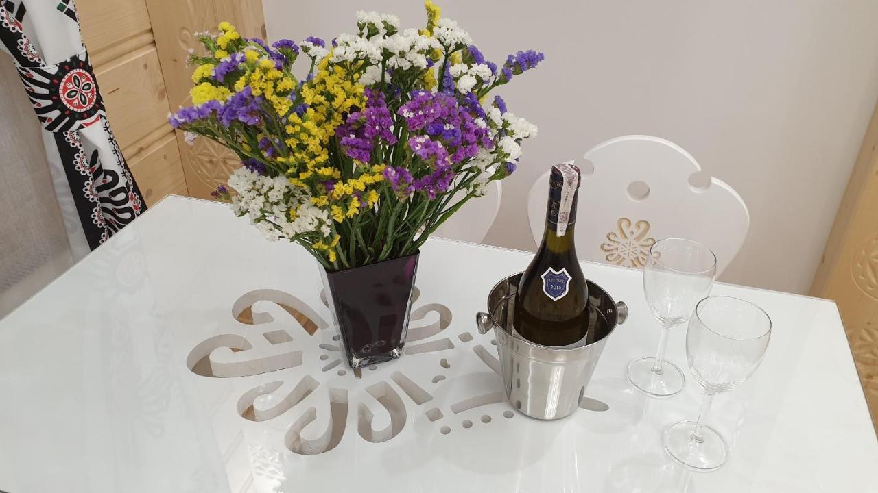 Villa Fortuna - Regionalne Apartamenty & Spa - Sauna, Grill, Jacuzzi Z Widokiem Na Tatry Zakopane Dış mekan fotoğraf