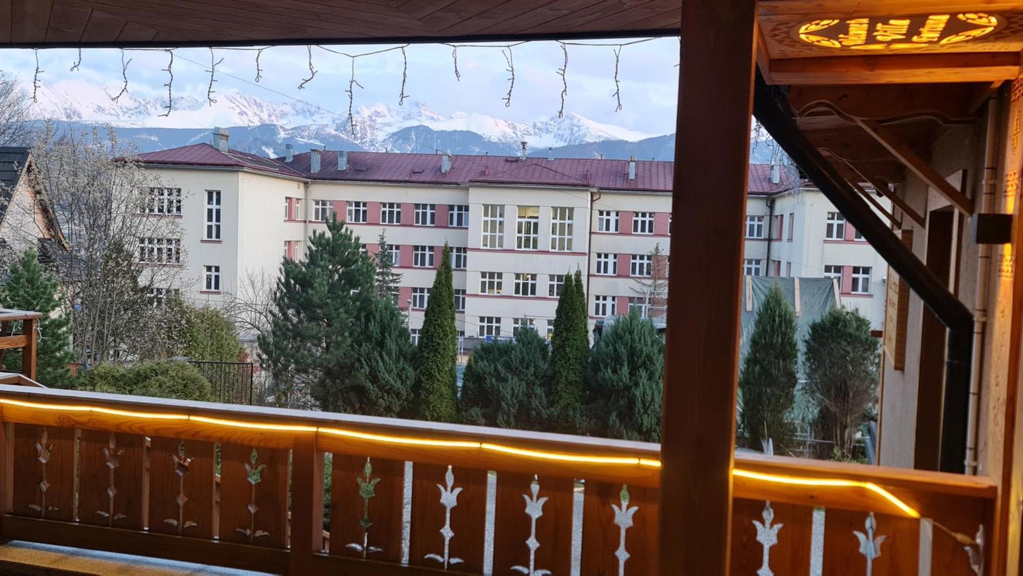 Villa Fortuna - Regionalne Apartamenty & Spa - Sauna, Grill, Jacuzzi Z Widokiem Na Tatry Zakopane Dış mekan fotoğraf